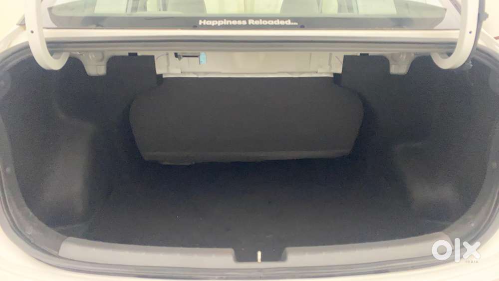 Hyundai Aura [2023-ongoing] 1.2 Sx (o) Manual, 2024, Petrol