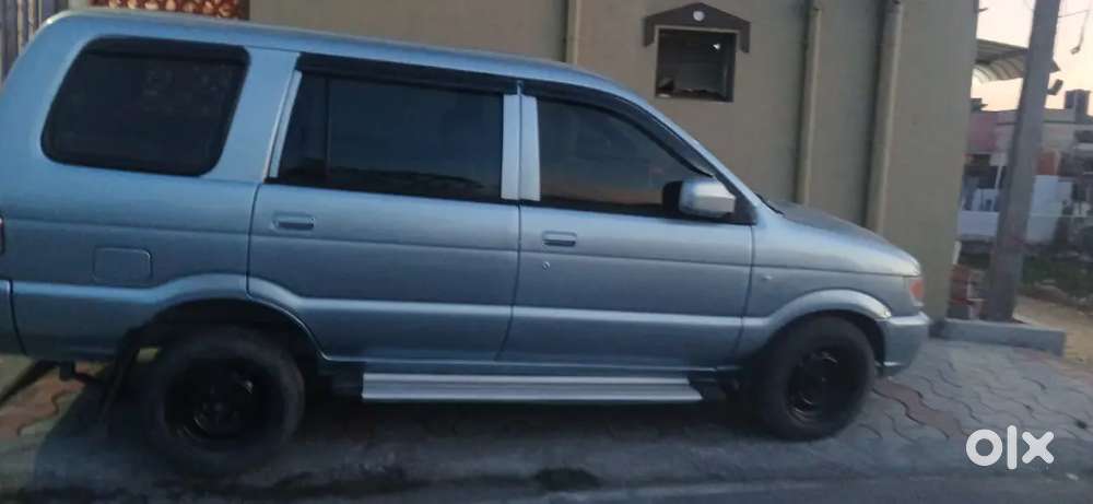 Chevrolet Tavera 2014