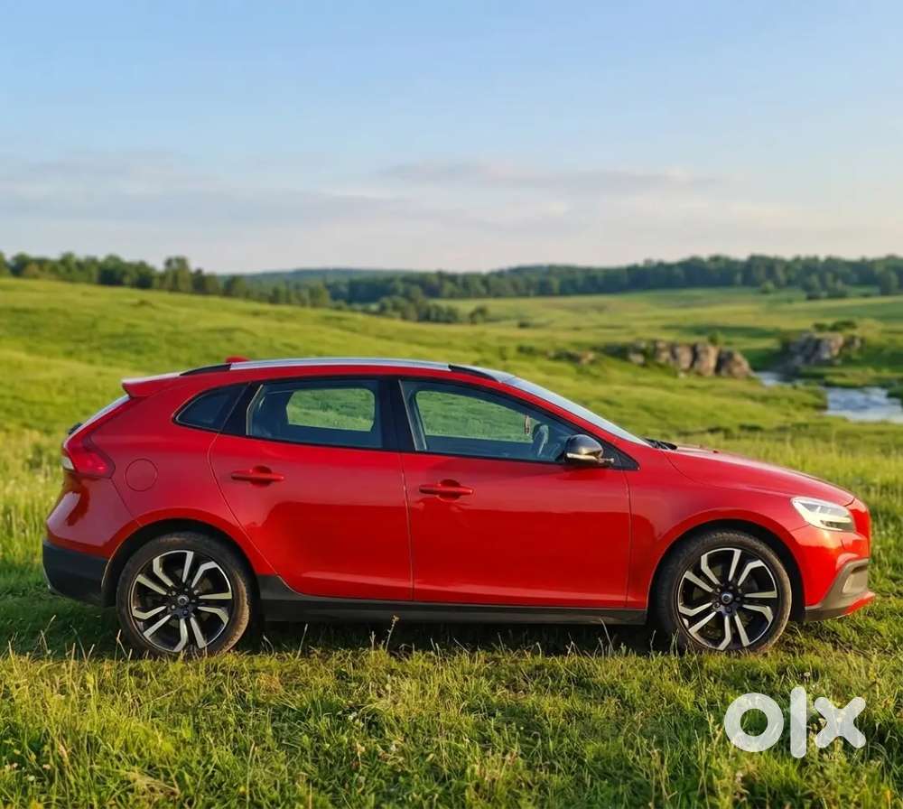 Volvo V40 Cross Country 2018 Diesel 58000 Km Driven