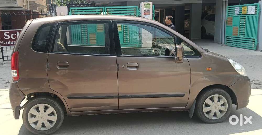 Maruti Suzuki Zen Estilo Vxi Bsiv, 2010, Petrol