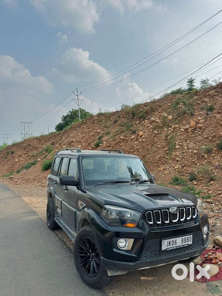 Mahindra Scorpio Classic 2015 Diesel Well Maintained