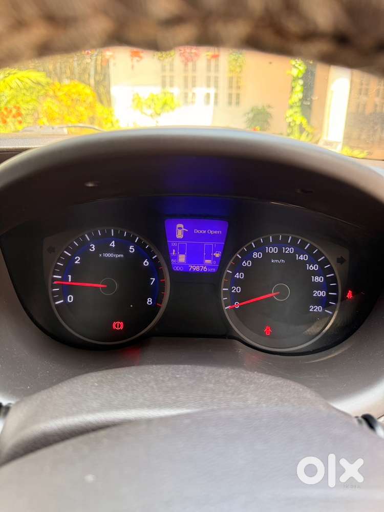 Hyundai I20 Petrol Manual 2012