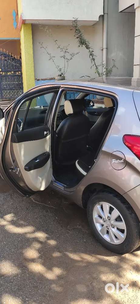 Hyundai I20 2012 Petrol 38000 Km Driven
