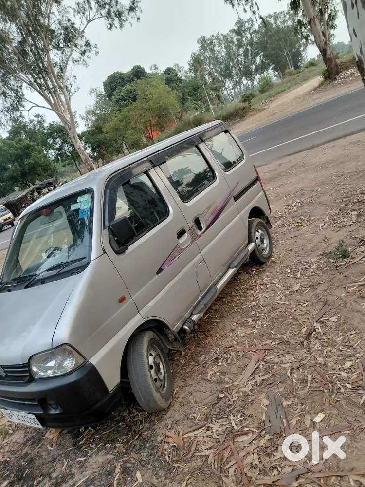 Maruti Suzuki Eeco 2016