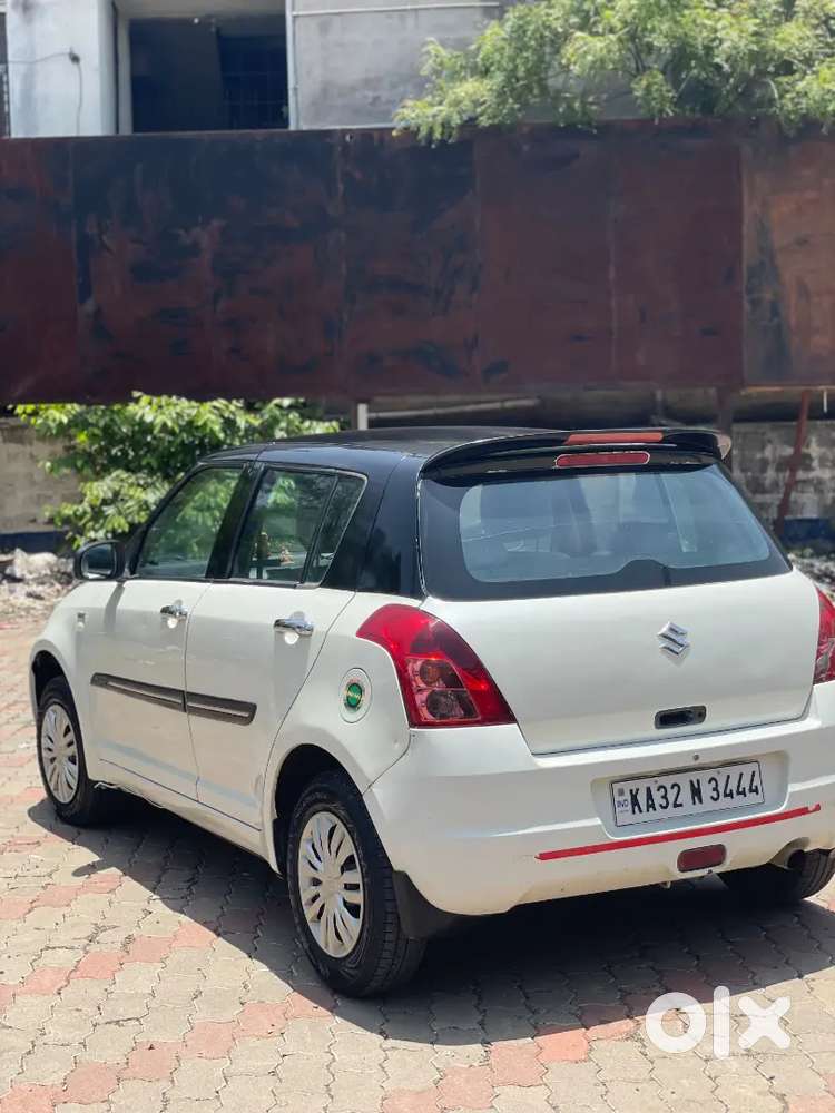 Maruti Suzuki Swift 2011 Diesel 198000 Km Driven
