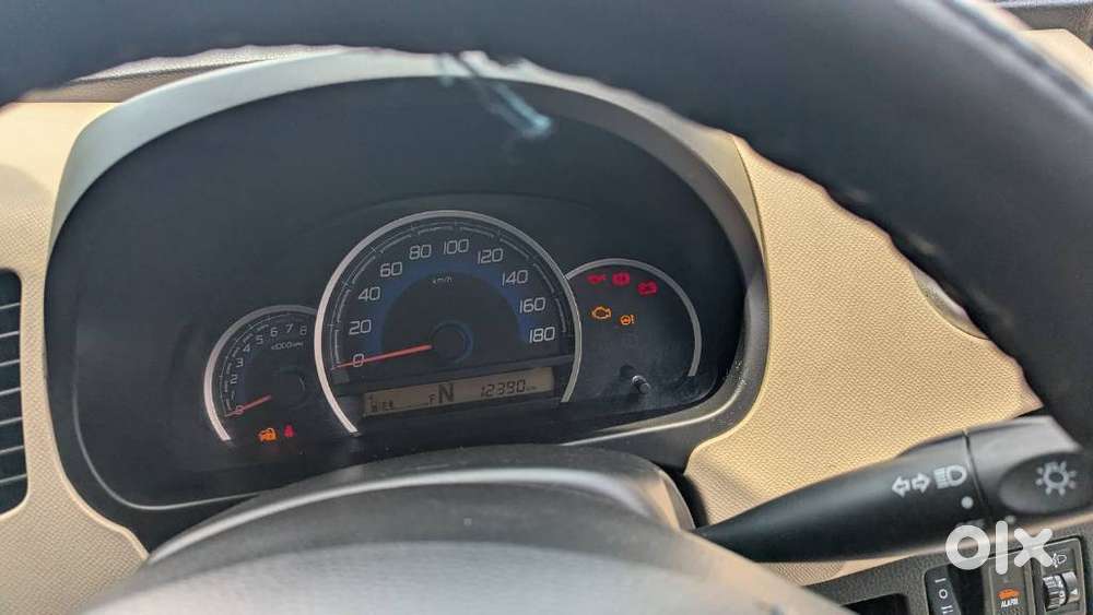 Maruti Suzuki Wagon R 1.0 Vxi Plus Amt, 2018, Petrol