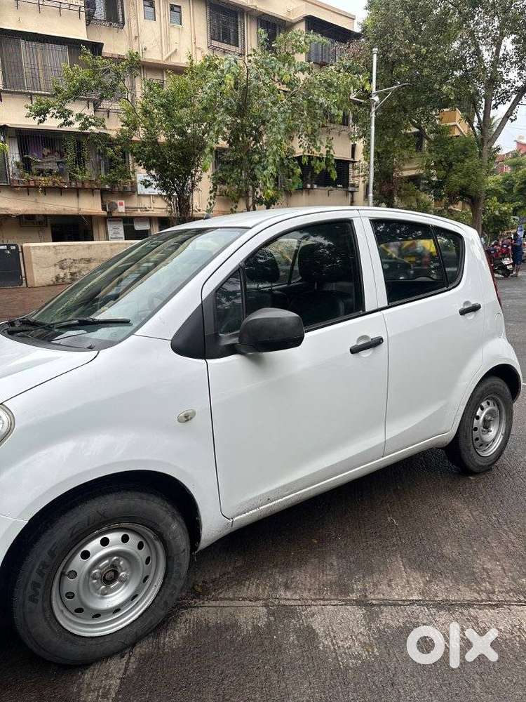 Maruti Suzuki Ritz Lxi, 2012, Petrol