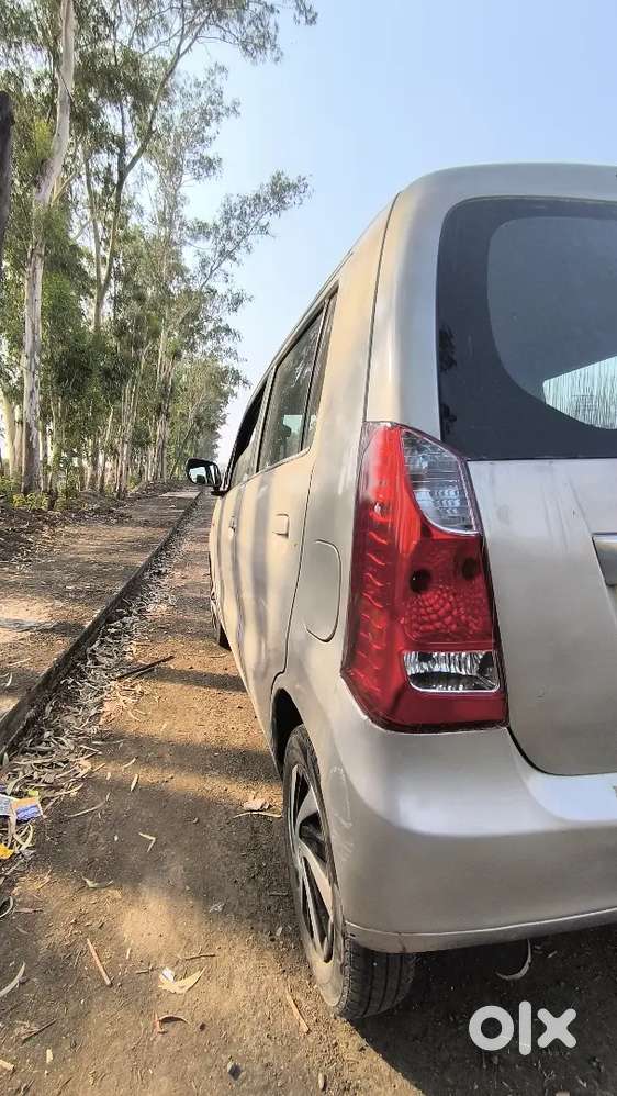 Wagonor Lxi 2010 Family Car