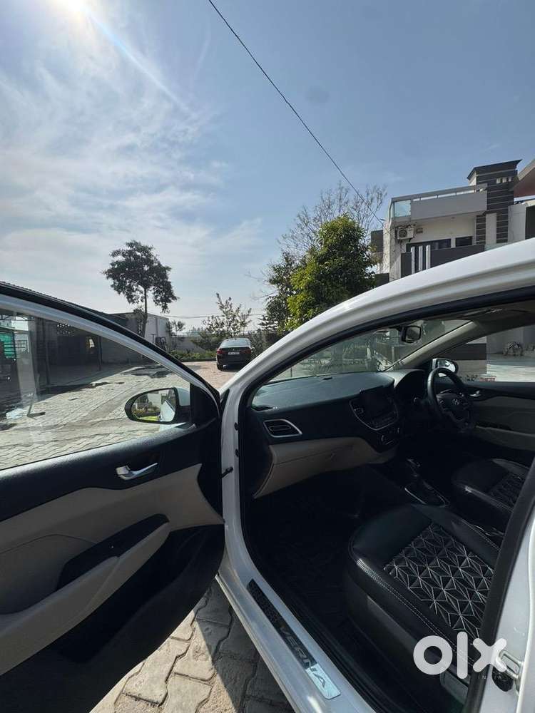 Hyundai Verna 2022 Diesel 49000 Km Driven