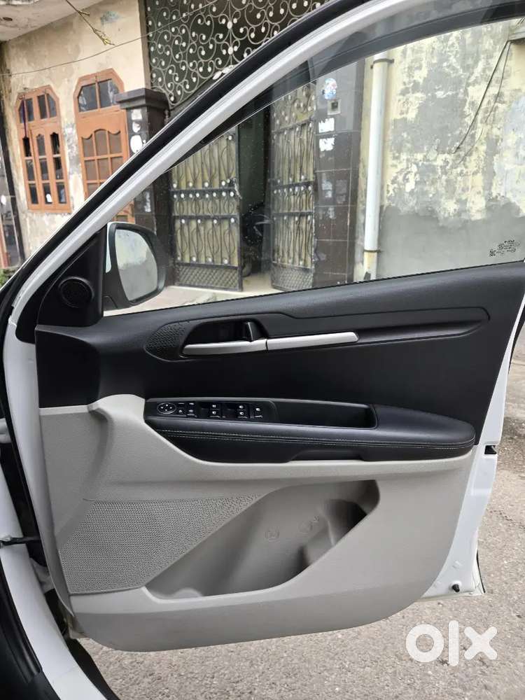 Kia Sonet Htx 2023 (1st Owner)diesel Automatic