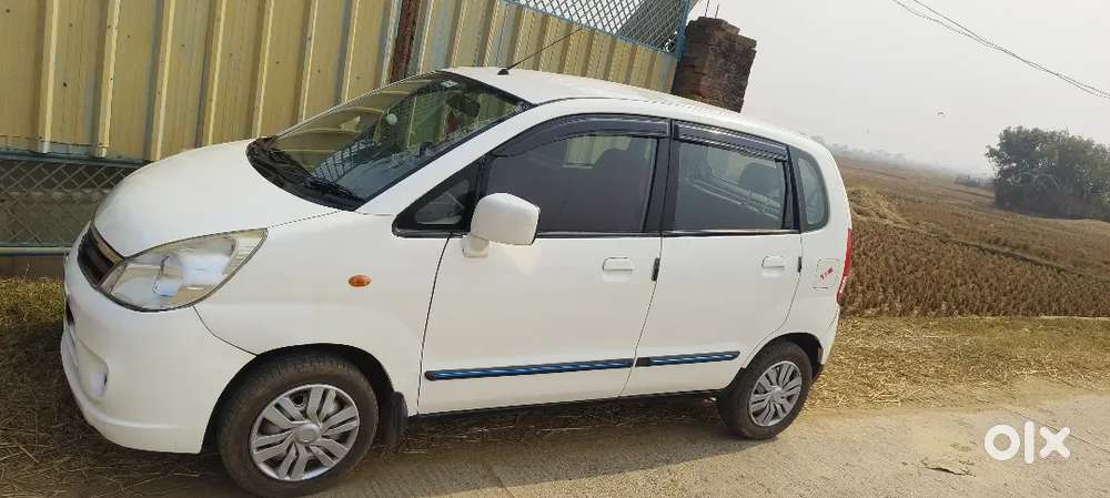 Maruti Suzuki Estilo 2015