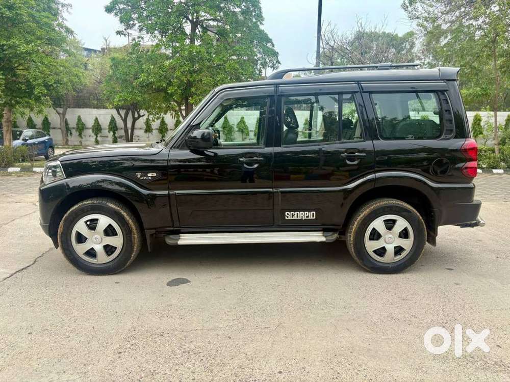 Mahindra Scorpio
