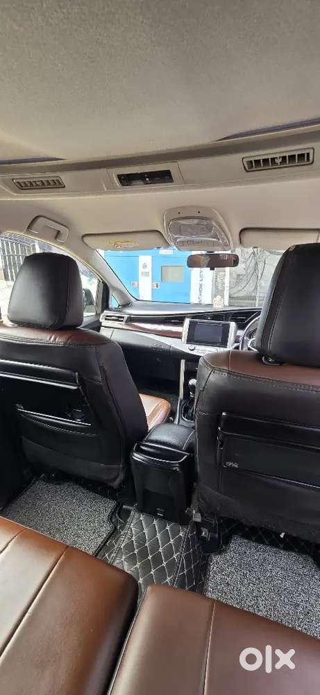 Toyota Innova Crysta