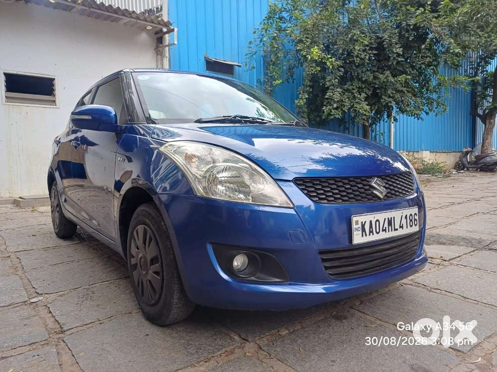 Maruti Suzuki Swift Vxi, 2012, Petrol