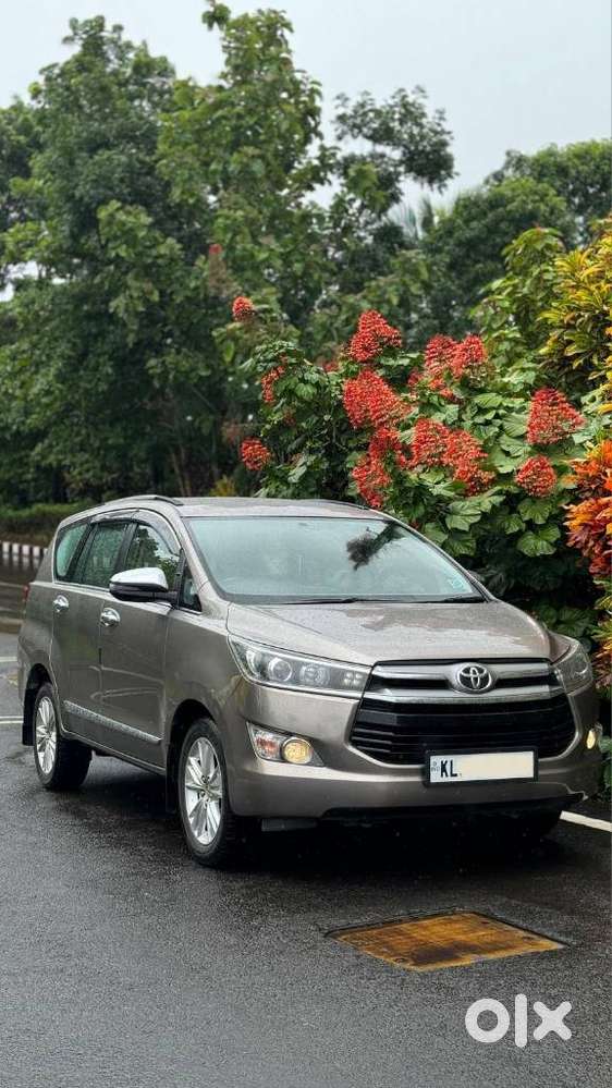 Toyota Innova Crysta 2.8z Automatic, 2017, Diesel