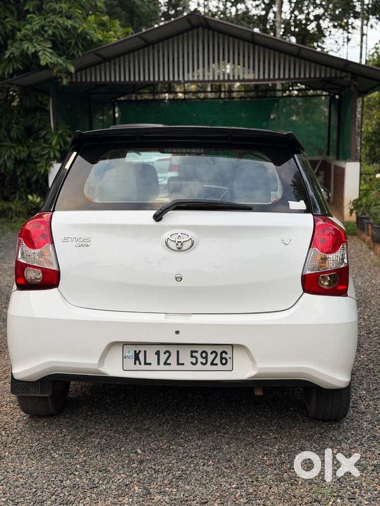 Etios Liva V Petrol 57000 Km