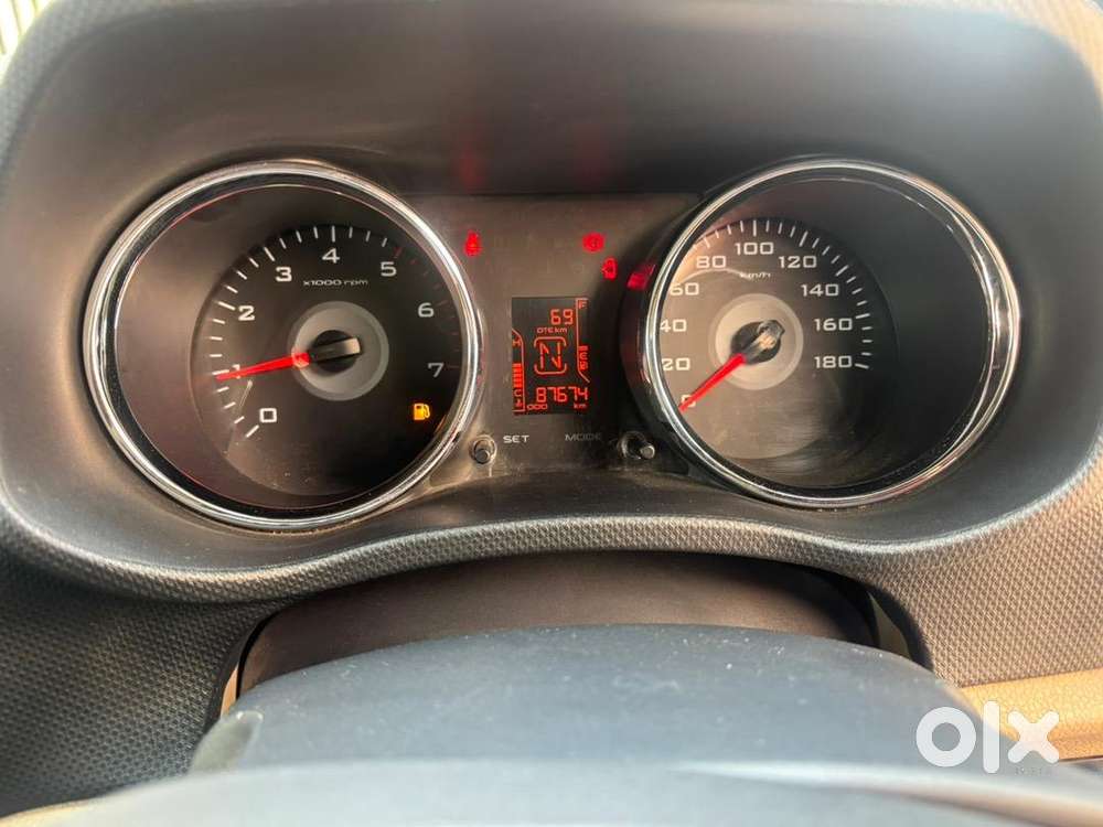 Mahindra Tuv 300 2016 Diesel Well Maintained