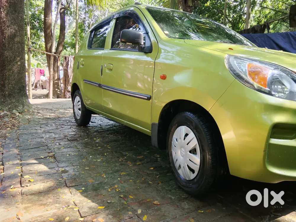 গাড়ি রাখার জায়গার অসুবিধা আছে ওই কারণে গাড়িটা বিক্রি করে দেবো