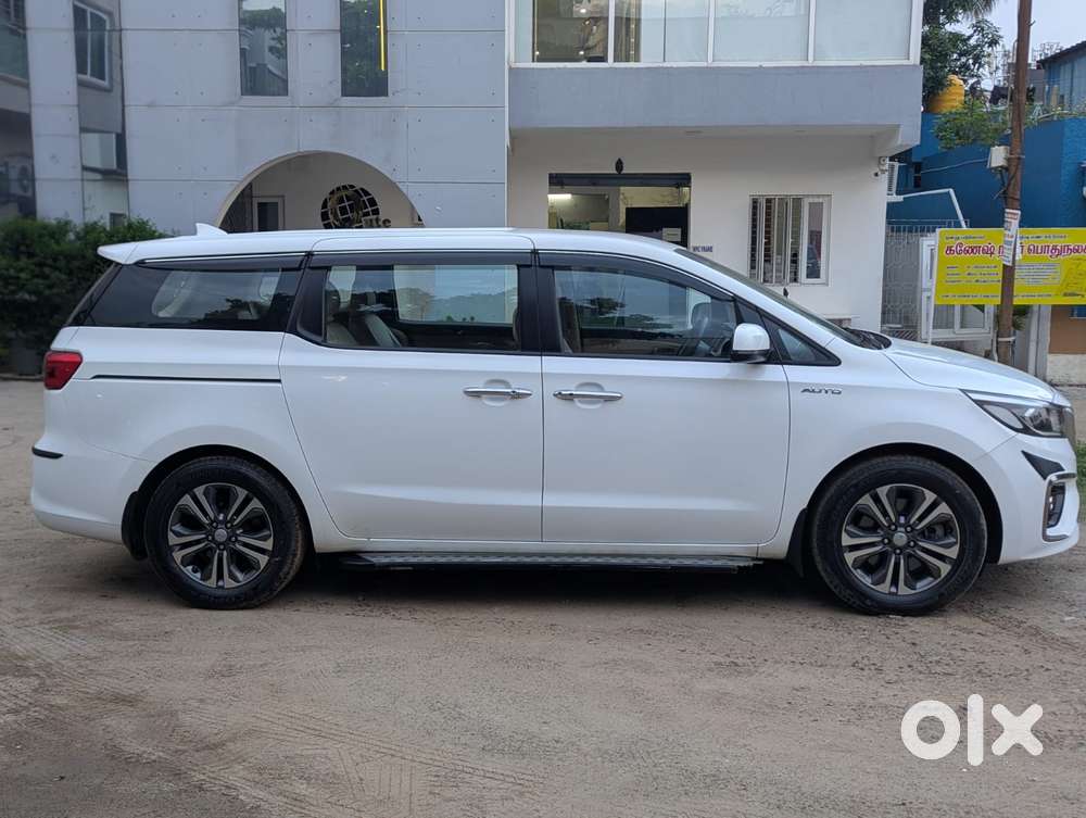 Kia Carnival Premium, 2021, Diesel