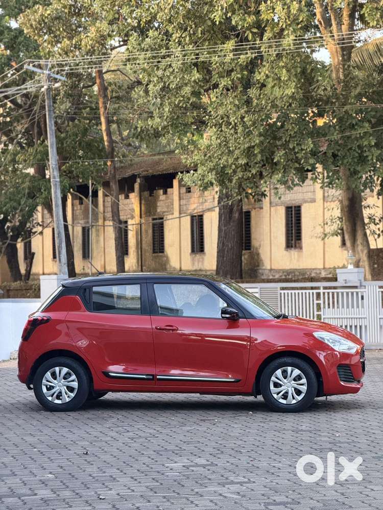 Maruti Suzuki Swift Vxi Optional, 2022, Petrol