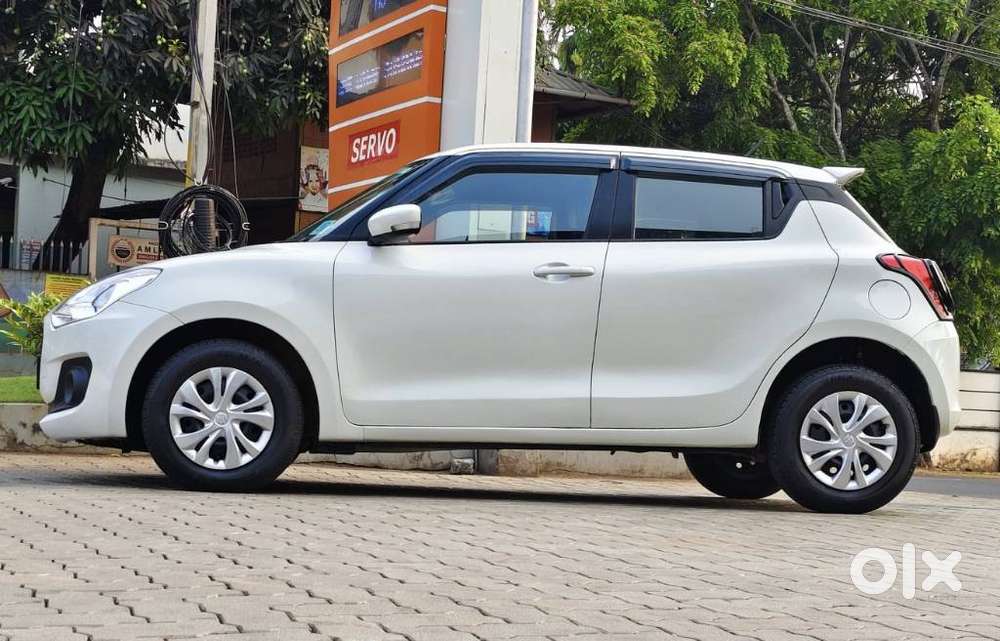 Maruti Suzuki Swift 2018 Amt Vxi, 2020, Petrol