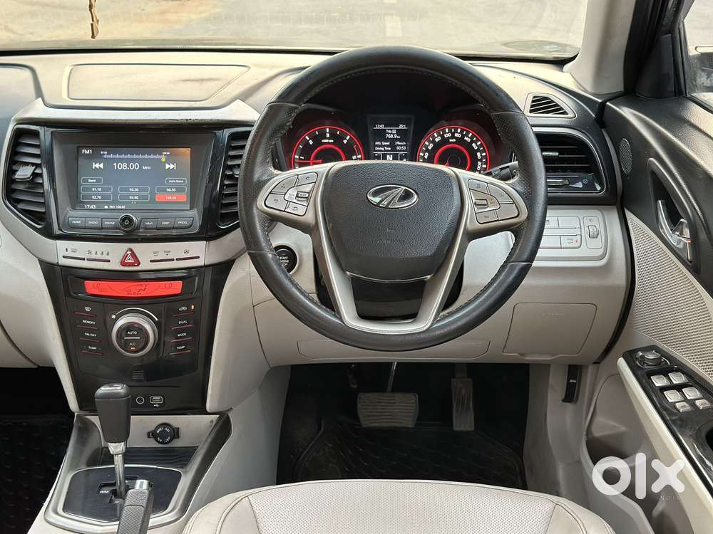 Mahindra Xuv300 W8 (o) 1.5 Diesel Amt Dual Tone, 2020, Diesel