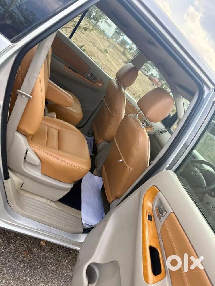 Toyota Innova 2012 Diesel Well Maintained