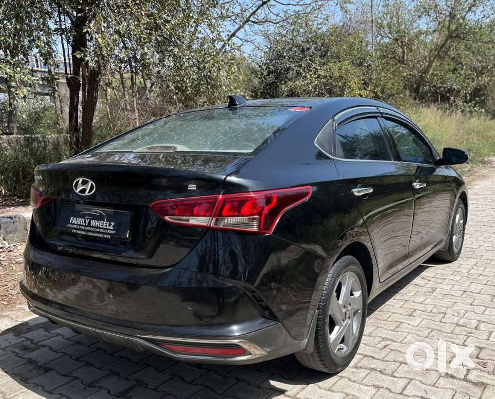 Hyundai Verna 1.5 Sx Vtvt, 2022, Petrol