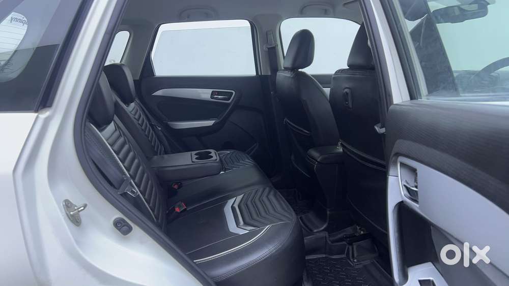 Maruti Suzuki Vitara Brezza 1.5 Zxi Plus At, 2022, Petrol