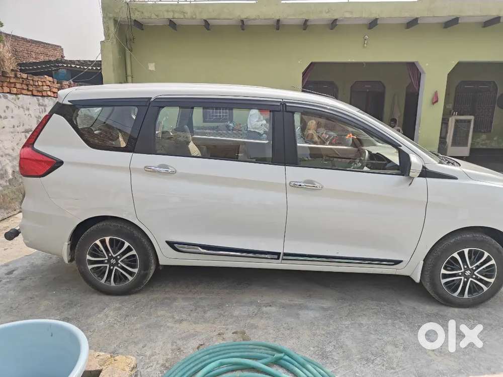 Maruti Suzuki Ertiga 31 मार्च 2024 Registration Variant Zxi (o) Cng