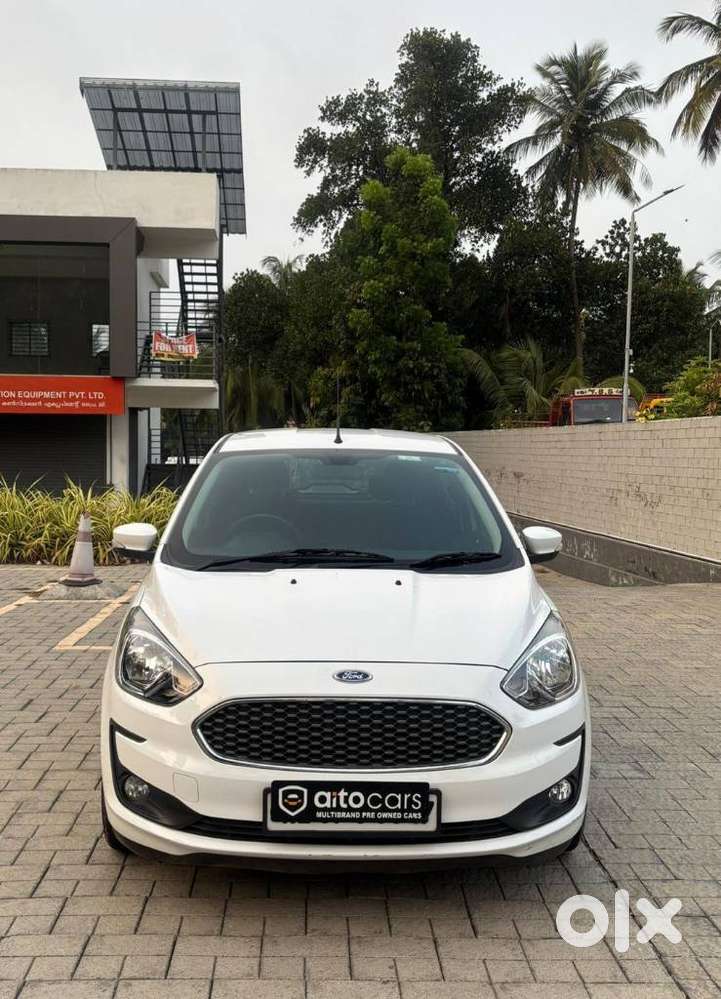 Ford Figo 2012-2015 Petrol Titanium, 2020, Petrol