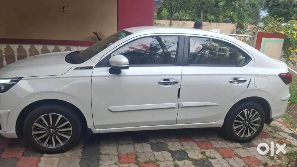 Honda Amaze 2025 Petrol Well Maintained With Adas