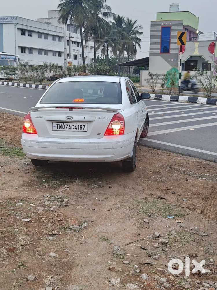 Hyundai Elantra Petrol 2004