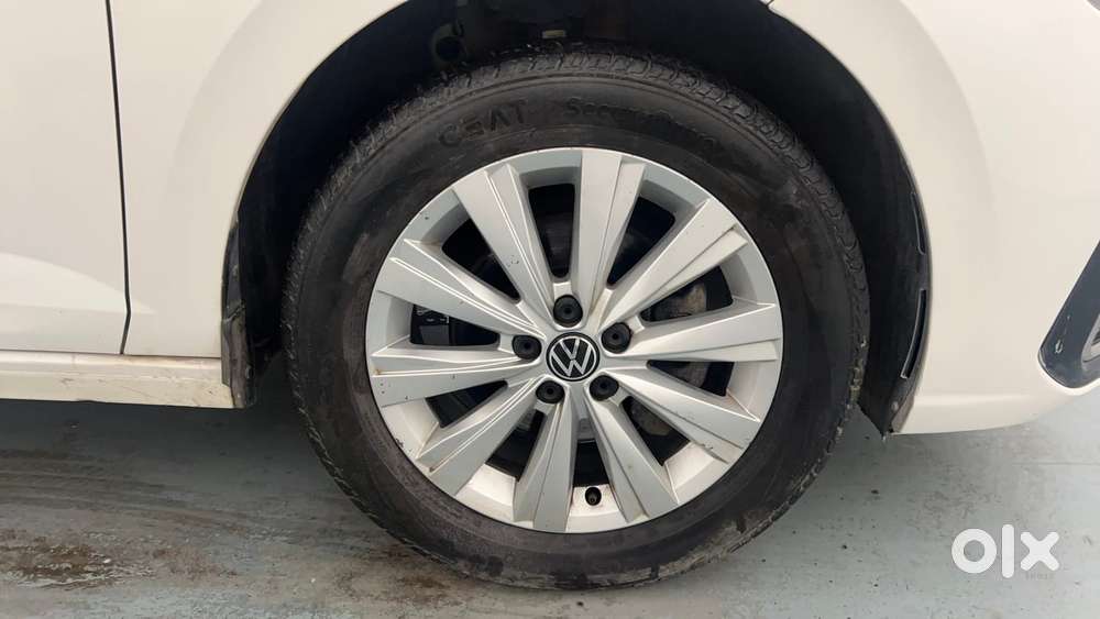 Volkswagen Virtus Highline Plus 1.0 Tsi At, 2023, Petrol