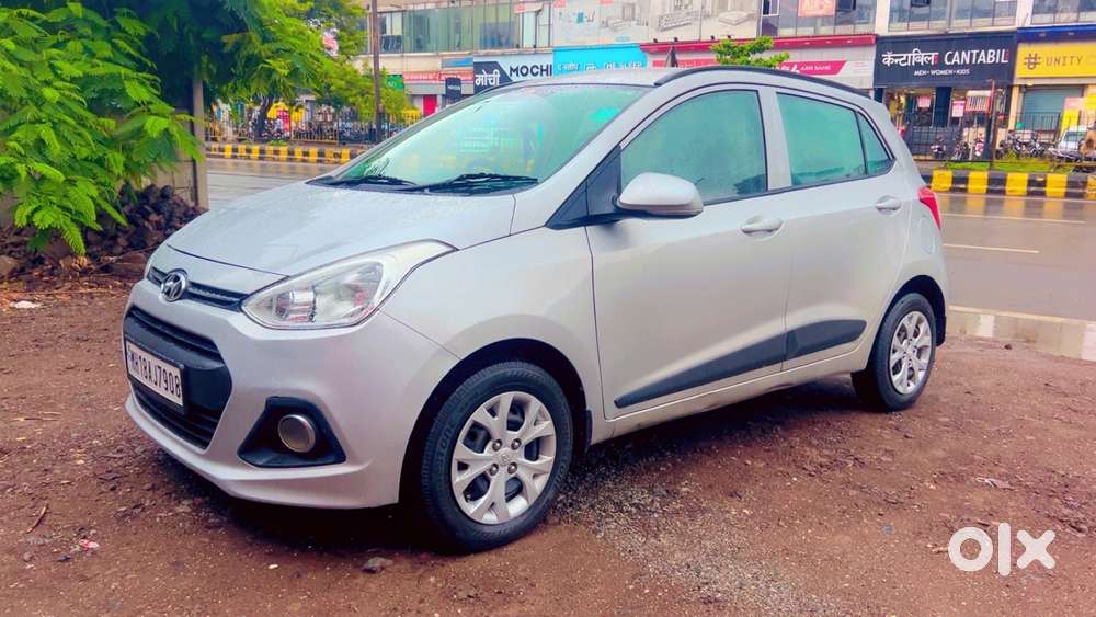 Hyundai Grand I10 At Sportz, 2016, Petrol