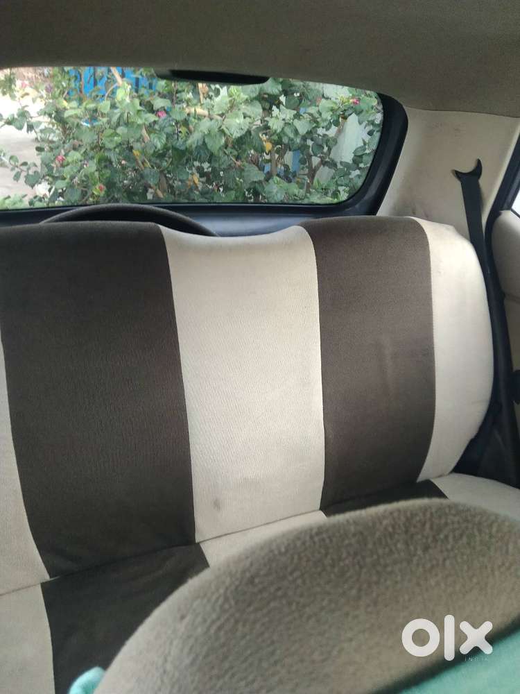 Maker: Hyundai Motor India Ltd Model: I10 Blue