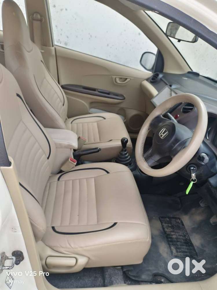 Honda Brio, 2013, Petrol