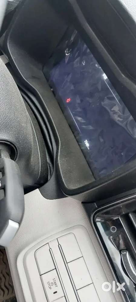 Mahindra Xuv 3xo 2025 Petrol 8100 Km Driven