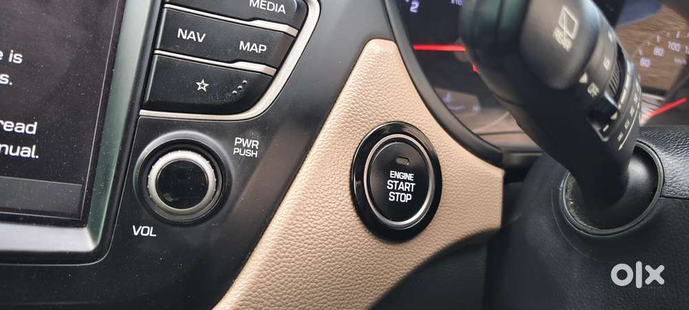 Hyundai I20 Asta (o) 1.2 Ivt Dual Tone, 2020