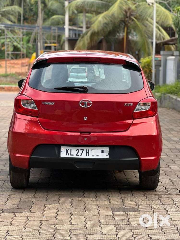 Tata Tiago Xza, 2018, Petrol