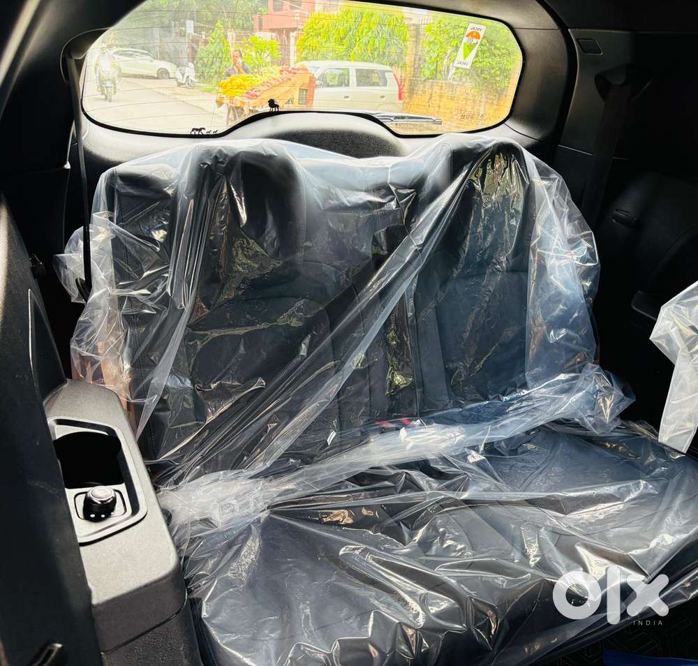 Tata Safari Adventure Plus Dark Edition, 2025, Diesel