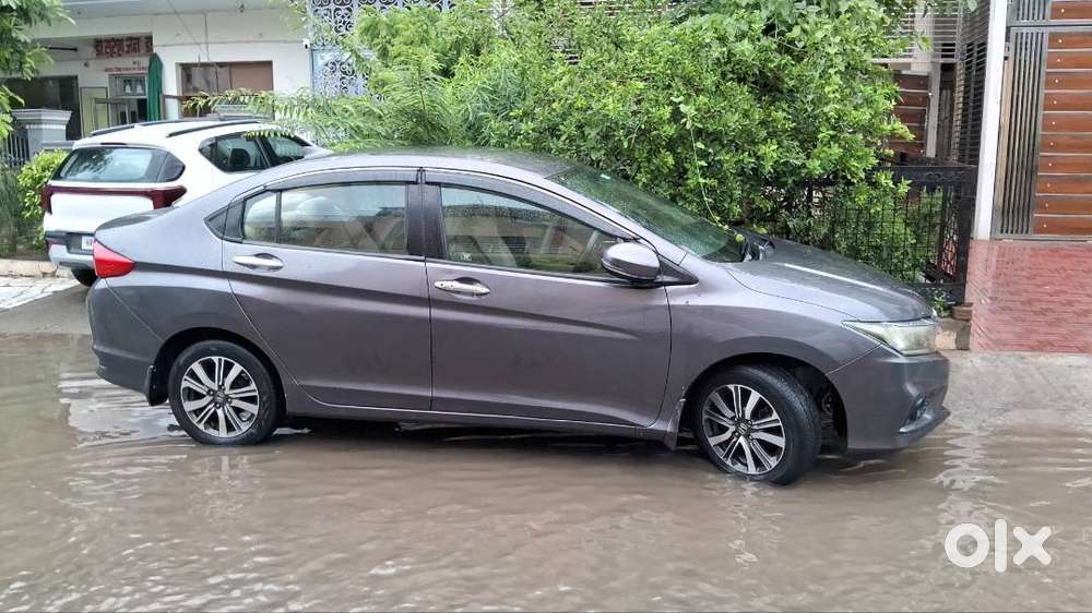 Honda City V Mt Petrol 2018