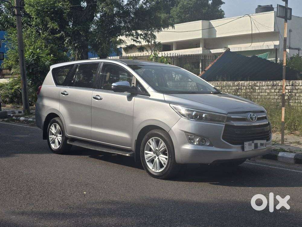 Toyota Innova Crysta 2.8z Automatic, 2018, Diesel