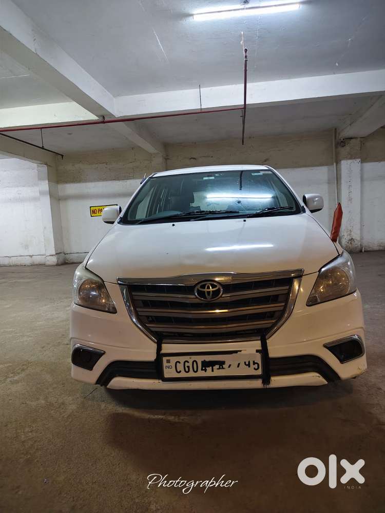 Toyota Innova 2.5 G (diesel) 7 Seater Bs Iv, 2012, Diesel