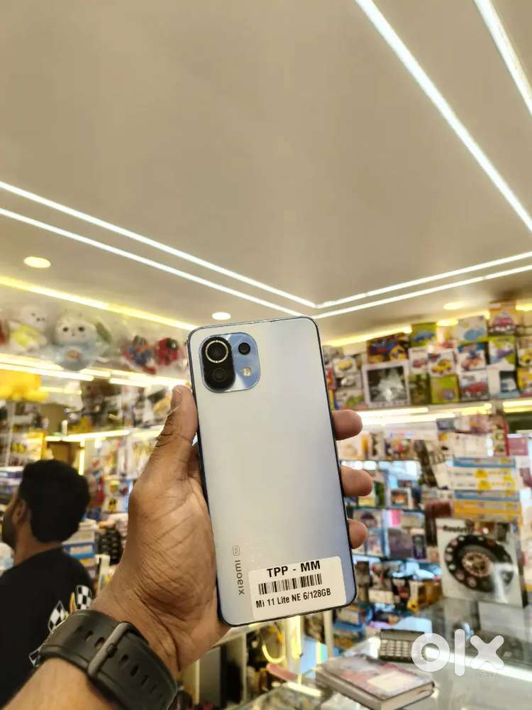 MI 11 LITE NE 5G 6/128GB STORAGE - ABSOLUTELY FLAWLESS CONDITION