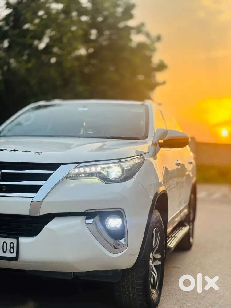 Toyoto Fortuner