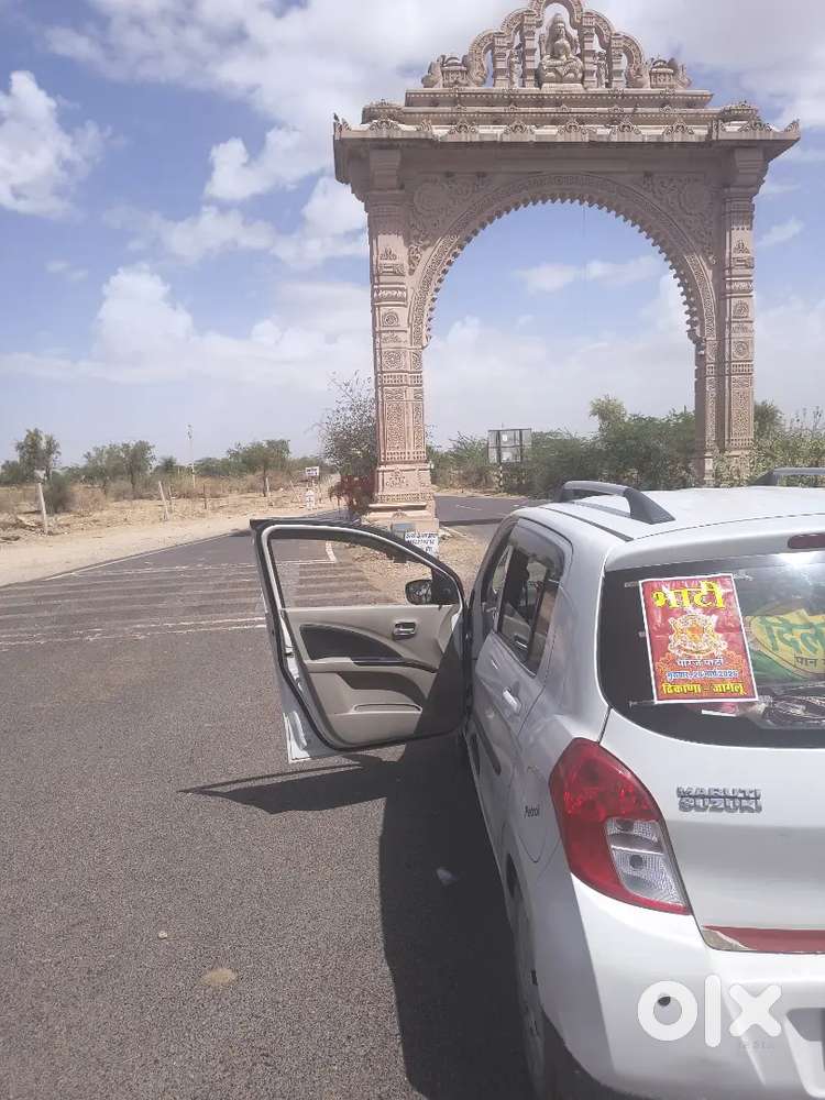 मस्त छोटी फैमिली कार