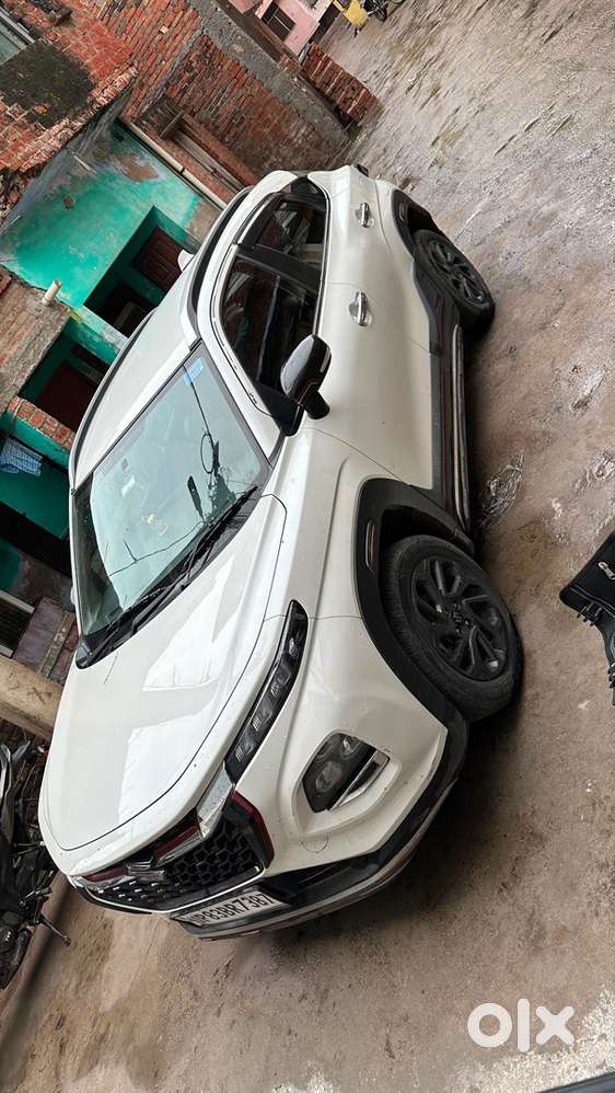 Maruti Suzuki Fronx Petrol 2024