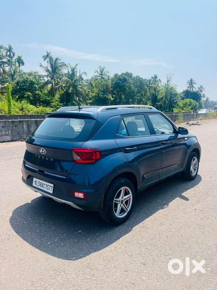 Hyundai Venue S 1.2 Petrol, 2019, Petrol