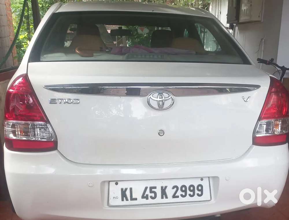 Toyota Etios 2014 Petrol 93450 Km Driven